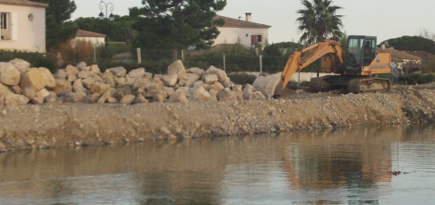 Berges de Port du Roy Aigues Mortes 9